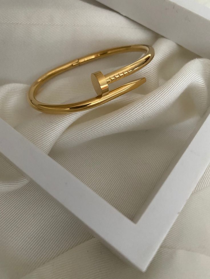 Pulsera Clavo Eterno®| Tipo Cartier + BAÑO EN ORO + Caja de regalo ✨💗