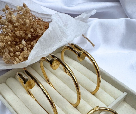 Pulsera Clavo Eterno®| Tipo Cartier + BAÑO EN ORO + Caja de regalo ✨💗