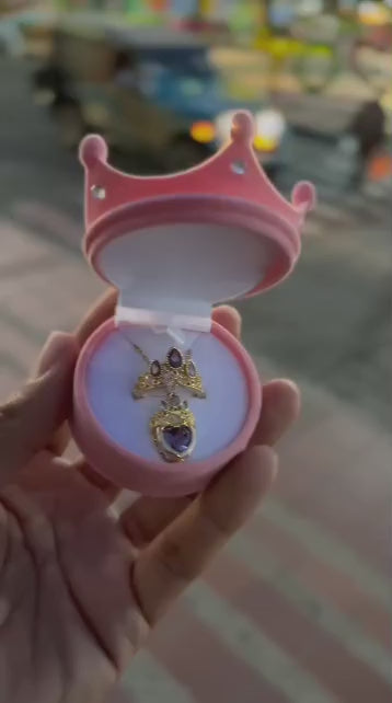 Combo Rapunzel® 👑💗 I Anillo Ajustable + Collar + Caja Corona Pink + Tarjeta Dedicatoria + DESCUENTO🌸✨